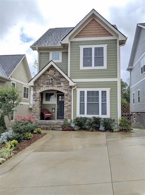 29 tudor|29 Tudor Way, Black Mountain, NC 28711 .